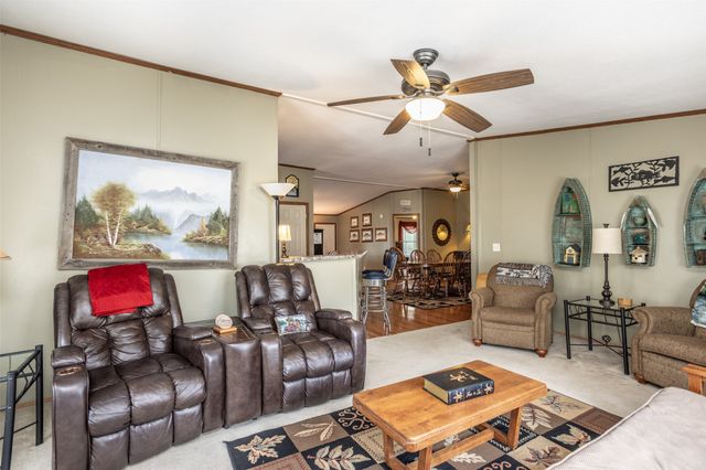 41 Thompson Road, Gainesville, TX 76240