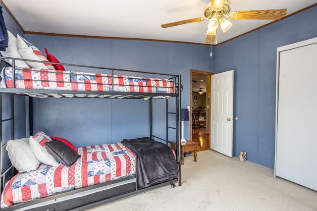 41 Thompson Road, Gainesville, TX 76240