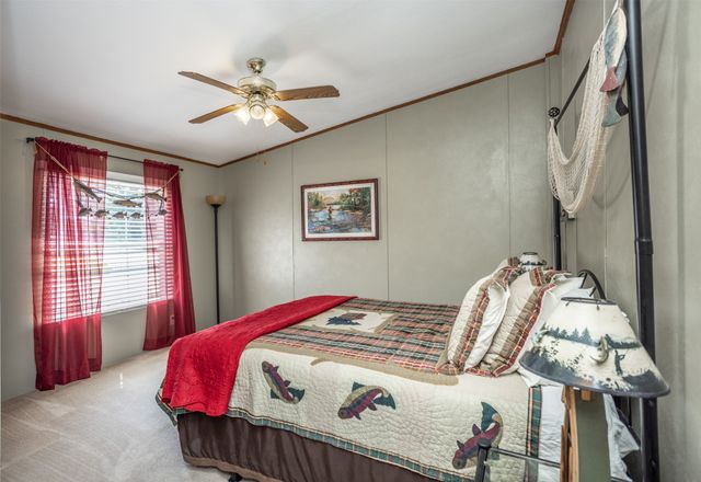 41 Thompson Road, Gainesville, TX 76240