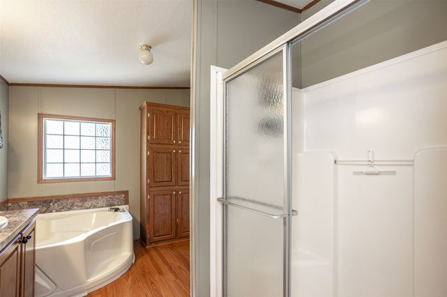 41 Thompson Road, Gainesville, TX 76240