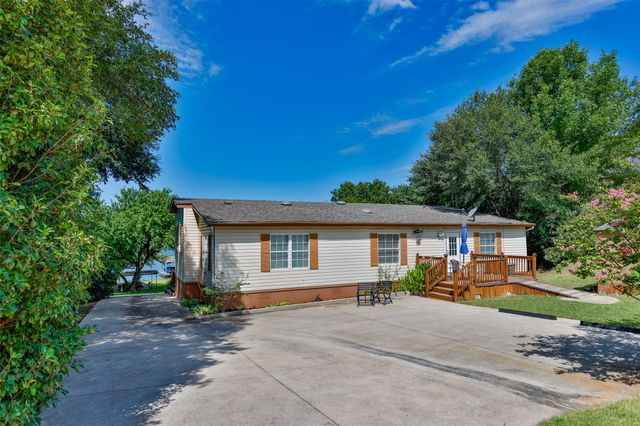 41 Thompson Road, Gainesville, TX 76240