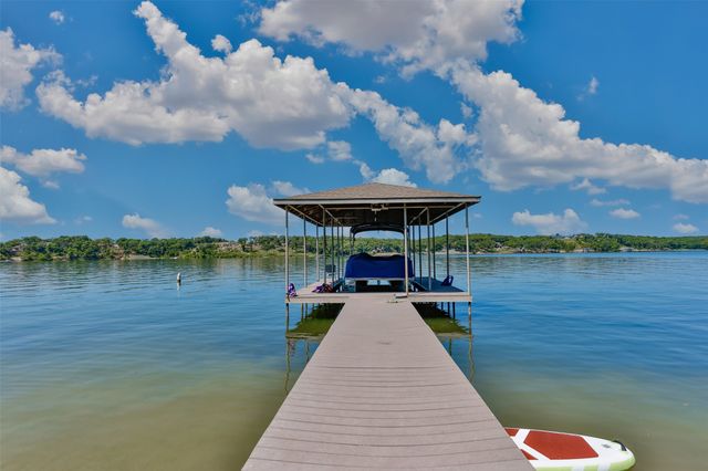 41 Thompson Road, Gainesville, TX 76240