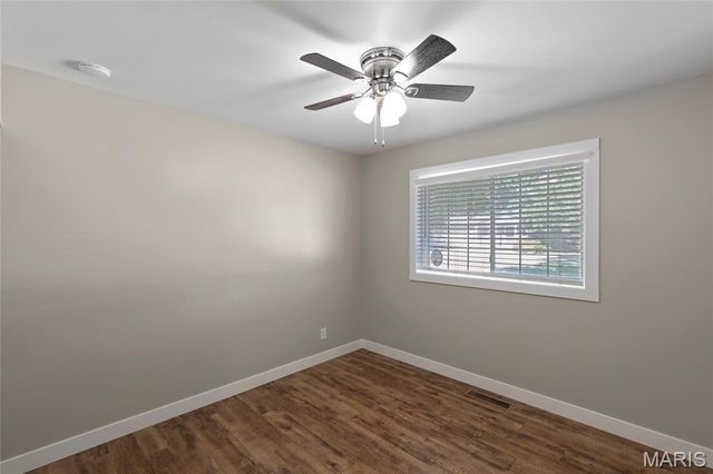 82 May Valley Lane, Fenton, MO 63026
