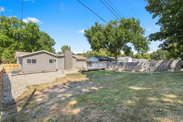 82 May Valley Lane, Fenton, MO 63026