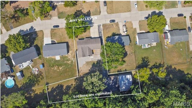 82 May Valley Lane, Fenton, MO 63026