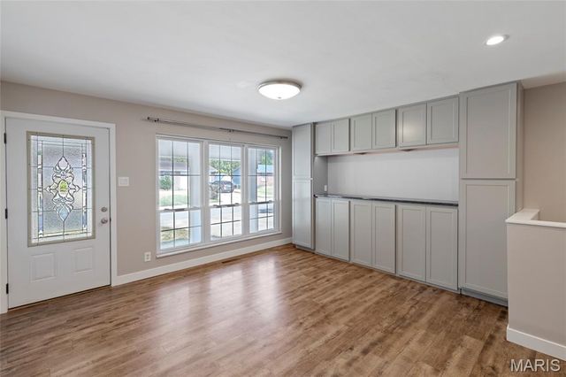 82 May Valley Lane, Fenton, MO 63026