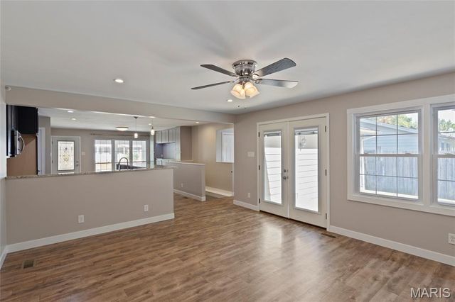 82 May Valley Lane, Fenton, MO 63026