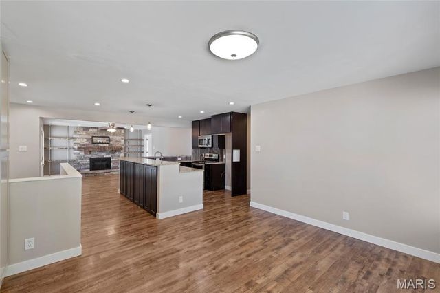 82 May Valley Lane, Fenton, MO 63026