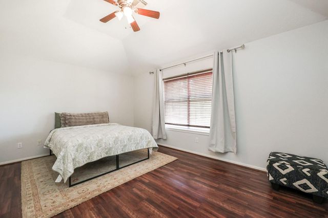 118 Willowwood Circle, Montgomery, TX 77381
