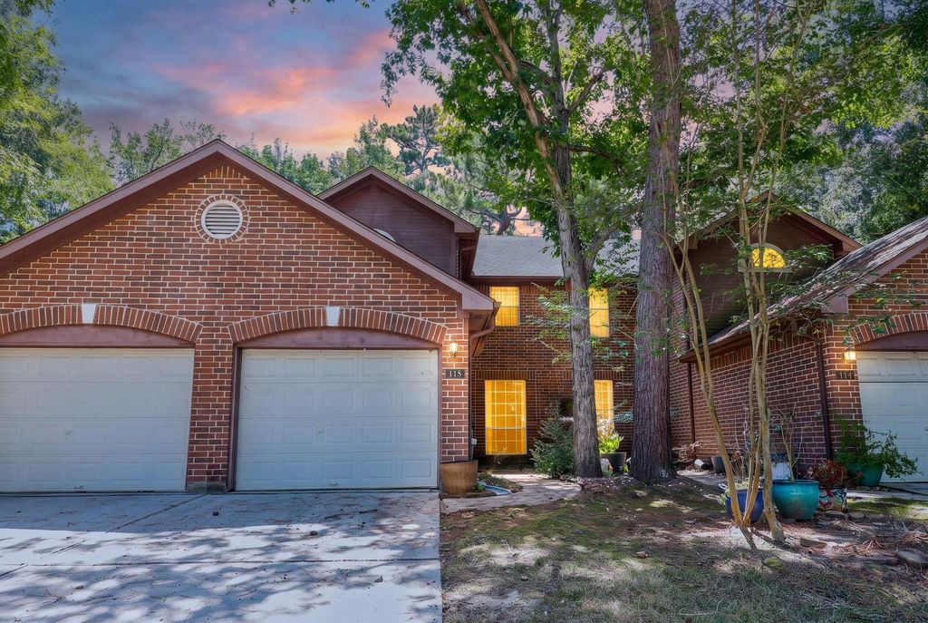 118 Willowwood Circle, Montgomery, TX 77381