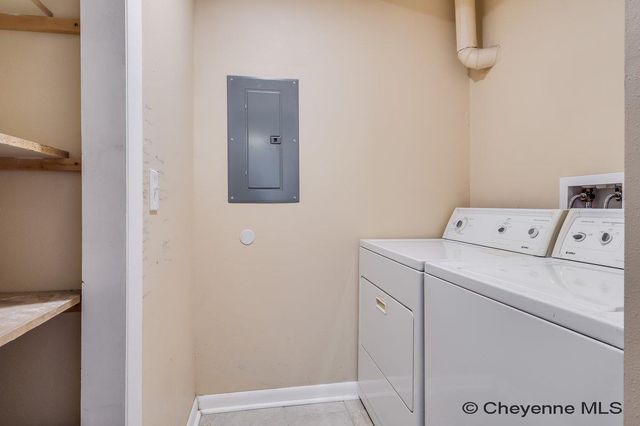 721 SHOSHONI ST, Cheyenne, WY 82009