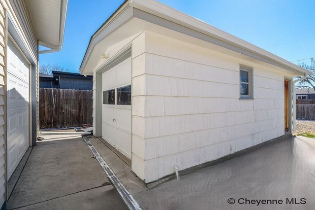 721 SHOSHONI ST, Cheyenne, WY 82009