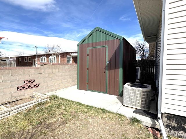 721 SHOSHONI ST, Cheyenne, WY 82009