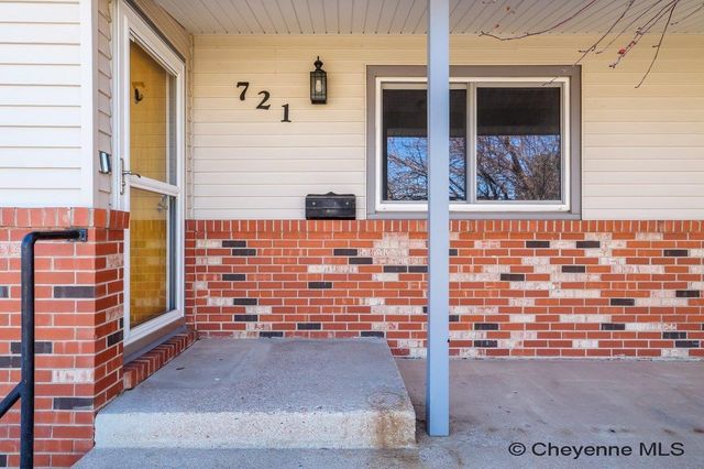 721 SHOSHONI ST, Cheyenne, WY 82009