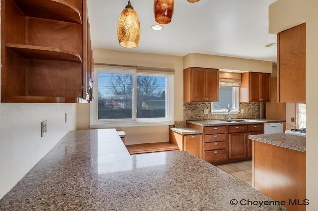 721 SHOSHONI ST, Cheyenne, WY 82009