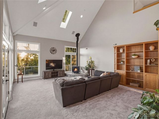 15121 354th Avenue NE, Duvall, WA 98019