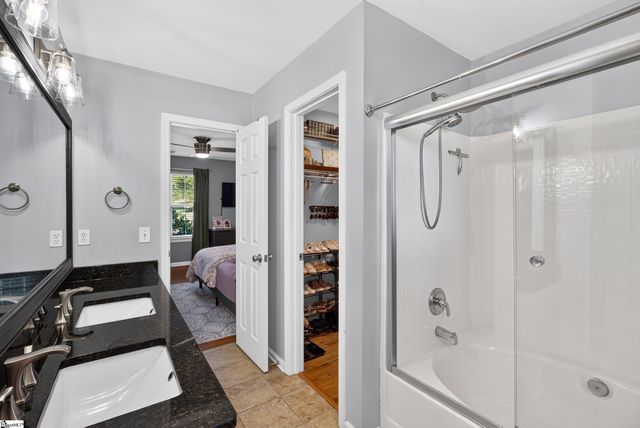 10 River Run, Greenville, SC 29605
