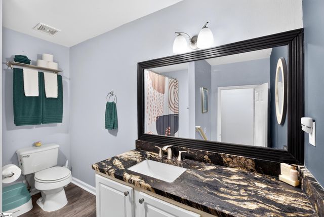 10 River Run, Greenville, SC 29605