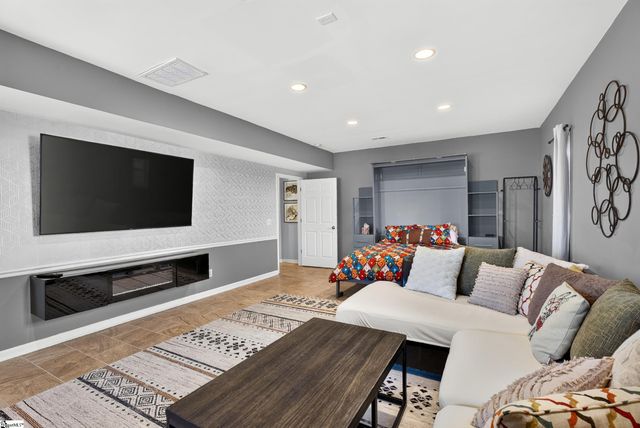 10 River Run, Greenville, SC 29605