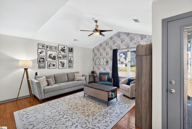 10 River Run, Greenville, SC 29605