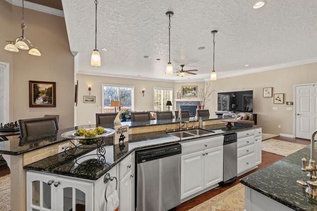 11810 Merganser Road, Klamath Falls, OR 97601