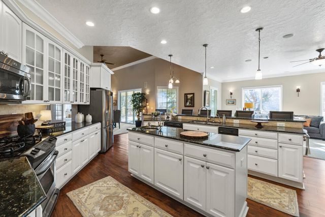 11810 Merganser Road, Klamath Falls, OR 97601