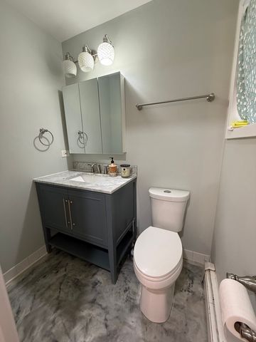 5140 W 87th Street 1, Burbank, IL 60459