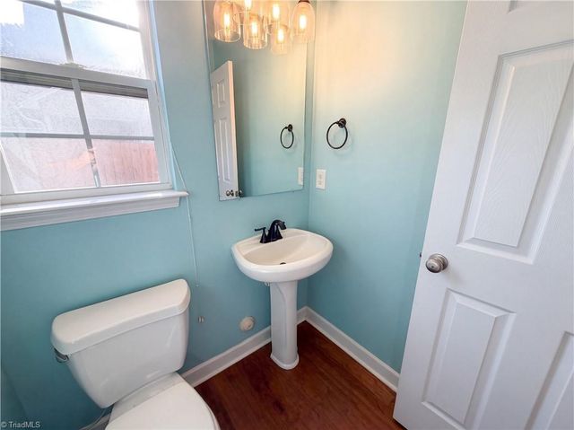 5450 Alamo Drive, Winston-salem, NC 27104