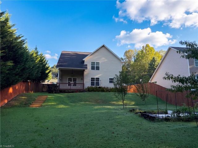 5450 Alamo Drive, Winston-salem, NC 27104