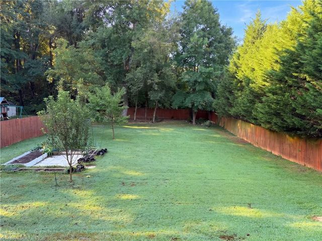 5450 Alamo Drive, Winston-salem, NC 27104
