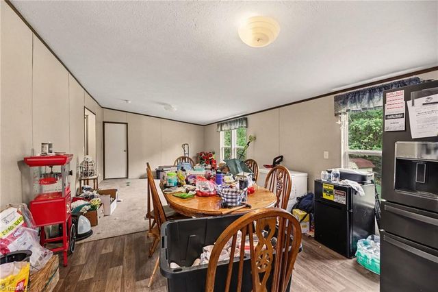 1679 Flat Shoals Road, King, NC 27021