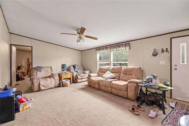 1679 Flat Shoals Road, King, NC 27021