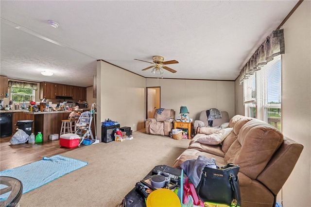 1679 Flat Shoals Road, King, NC 27021