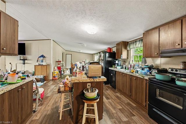 1679 Flat Shoals Road, King, NC 27021