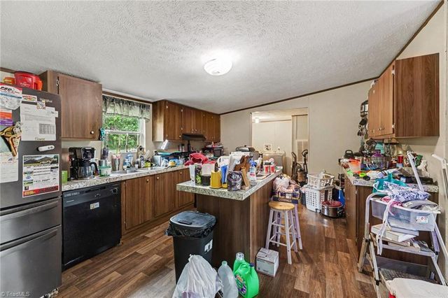 1679 Flat Shoals Road, King, NC 27021