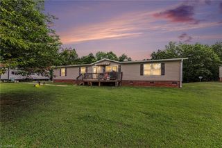 1679 Flat Shoals Road, King, NC 27021