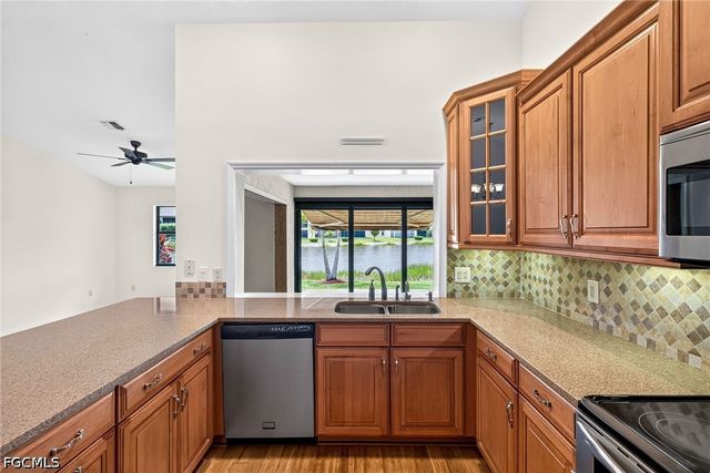 13235 Oak Hill LOOP, Fort Myers, FL 33912