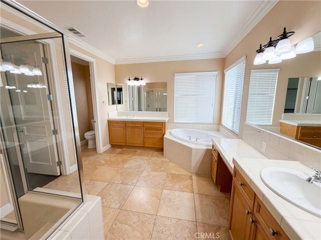 23 Plaza Modena, Lake Elsinore, CA 92532