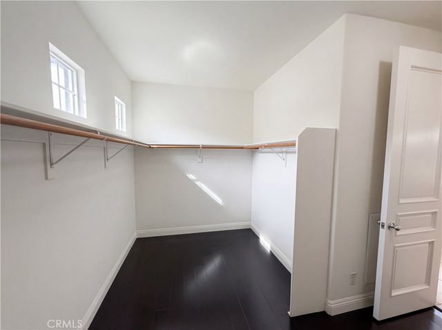 23 Plaza Modena, Lake Elsinore, CA 92532