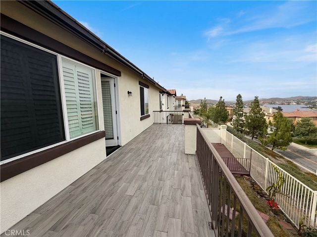 23 Plaza Modena, Lake Elsinore, CA 92532