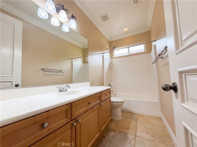 23 Plaza Modena, Lake Elsinore, CA 92532