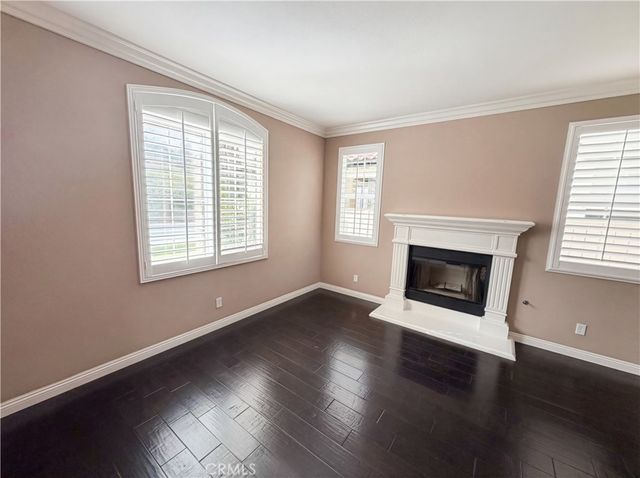 23 Plaza Modena, Lake Elsinore, CA 92532