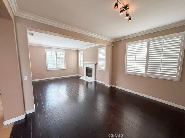 23 Plaza Modena, Lake Elsinore, CA 92532