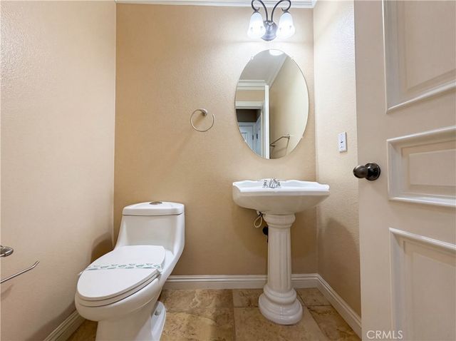 23 Plaza Modena, Lake Elsinore, CA 92532