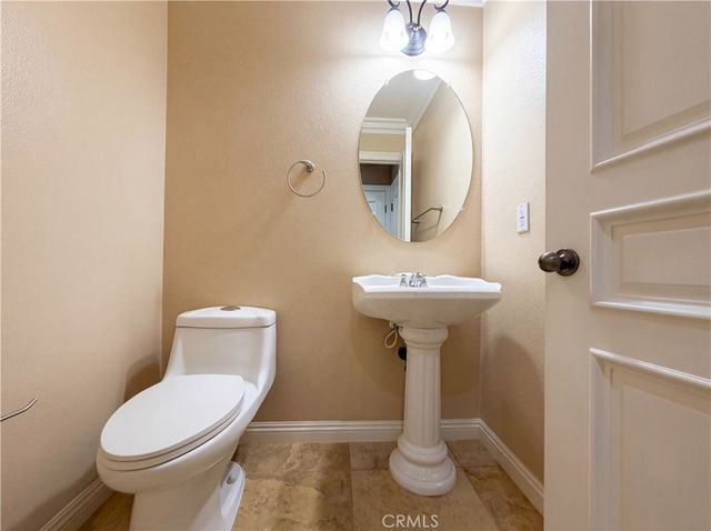 23 Plaza Modena, Lake Elsinore, CA 92532