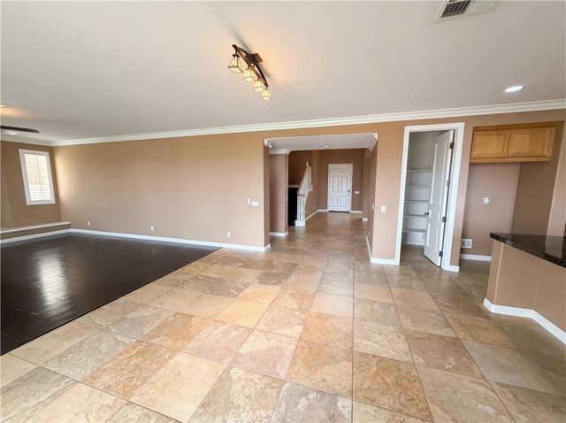 23 Plaza Modena, Lake Elsinore, CA 92532