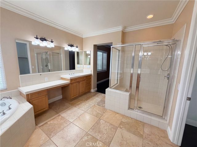 23 Plaza Modena, Lake Elsinore, CA 92532