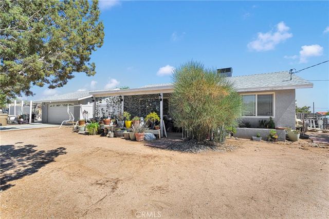 15558 Greenwood St, Hesperia, CA 92345