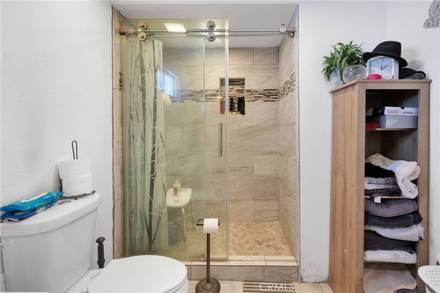 15558 Greenwood St, Hesperia, CA 92345