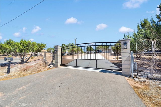 15558 Greenwood St, Hesperia, CA 92345